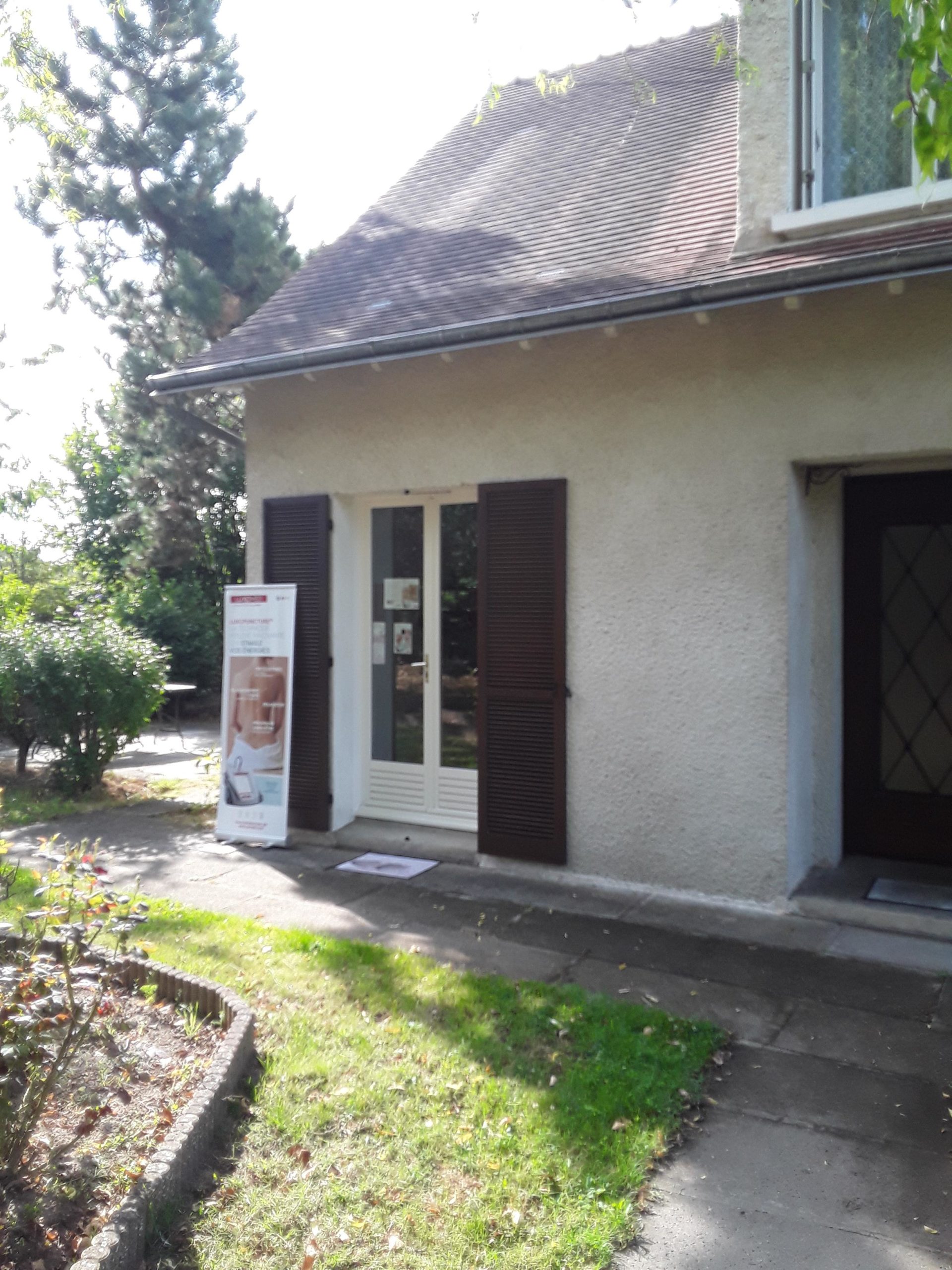Dufour Luxopunture 